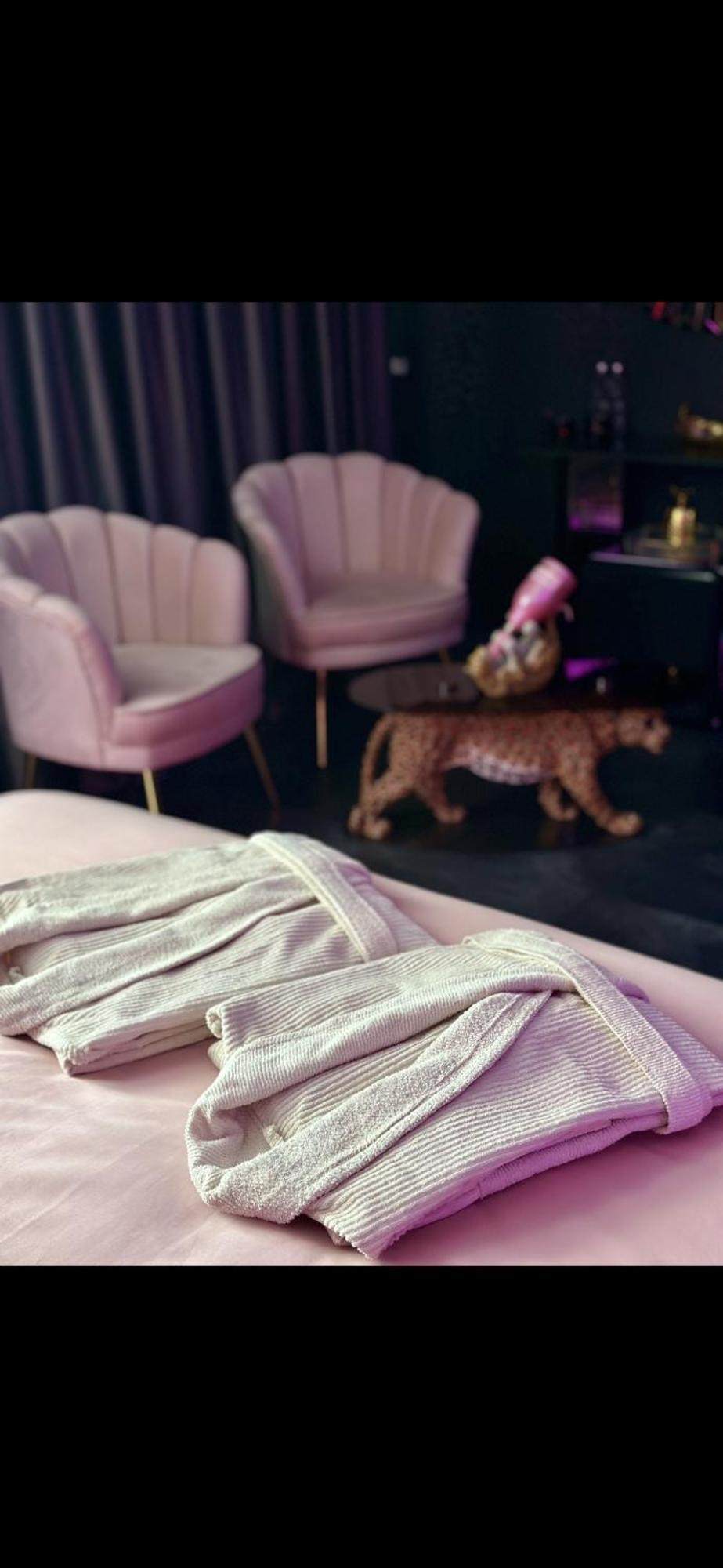 Secret-private Jacuzzi & Cinema Bucuresti