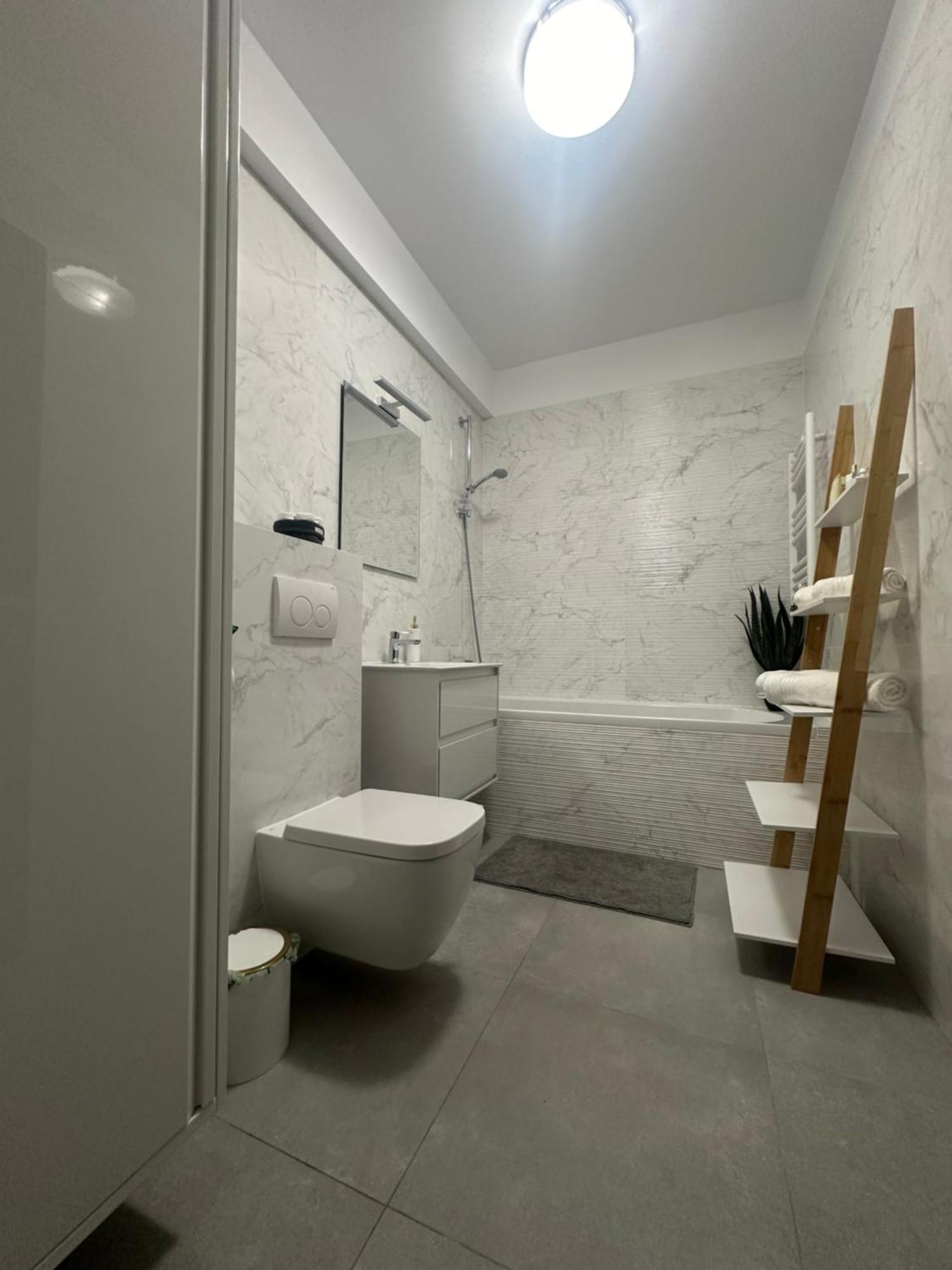 Secret-private Jacuzzi & Cinema Bucuresti