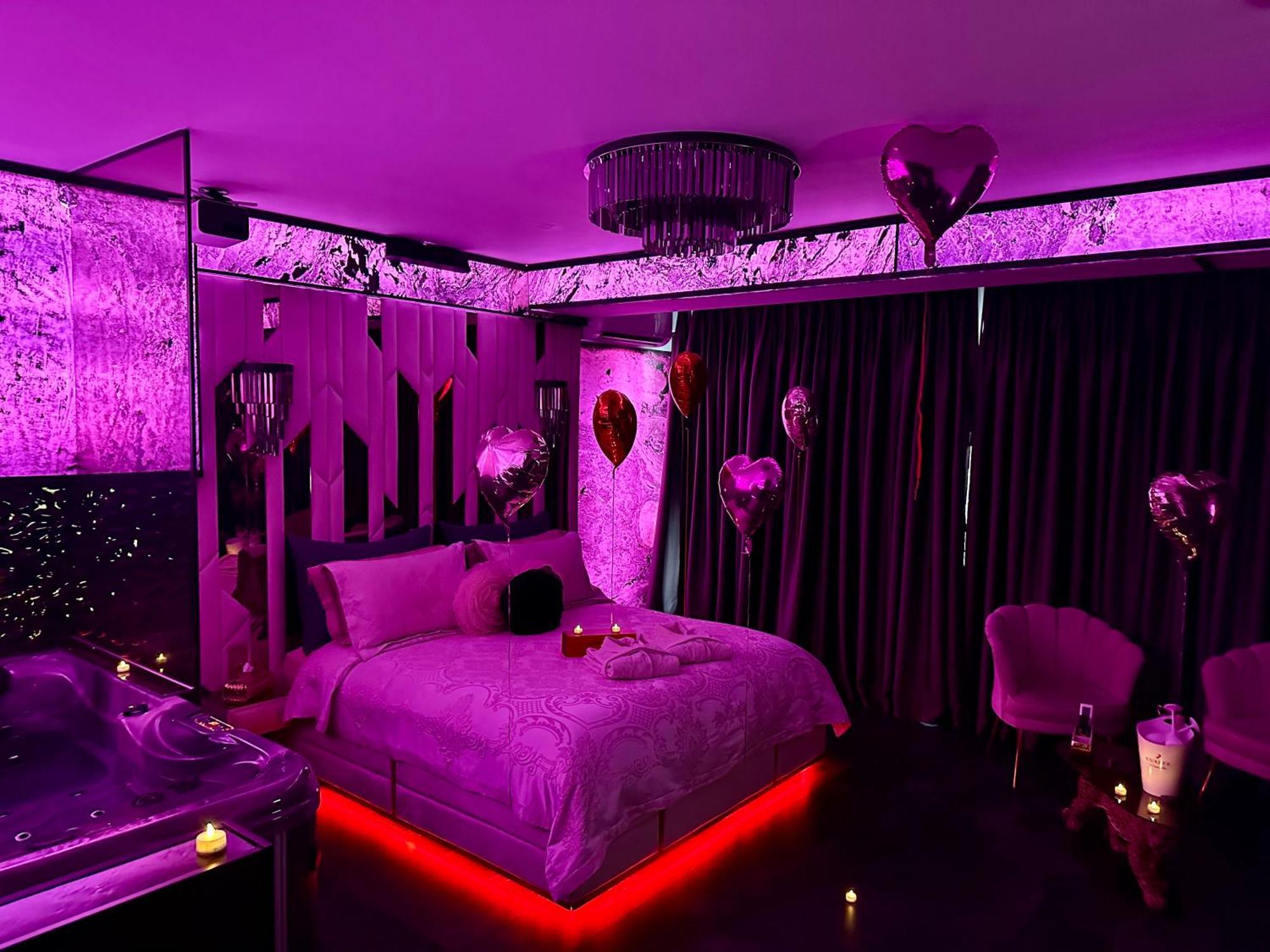 Secret-private Jacuzzi & Cinema Bucuresti *